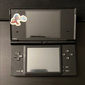 Black DSi